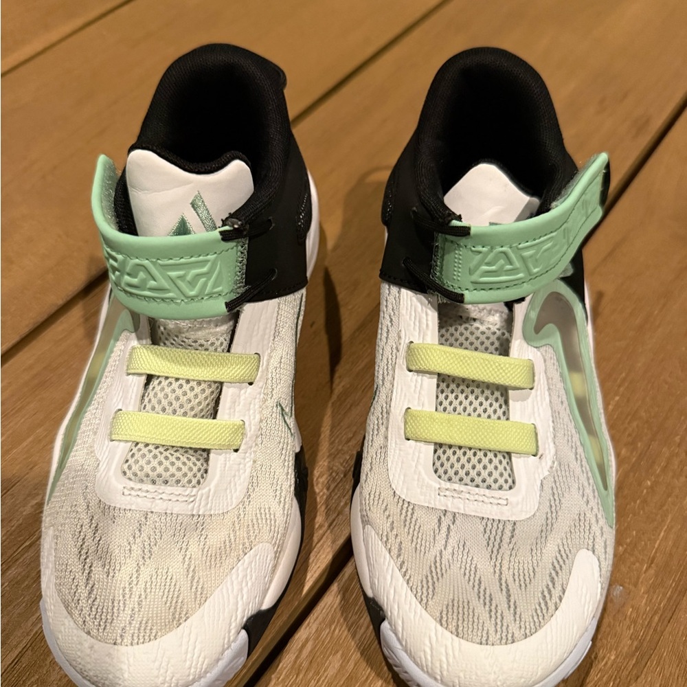 Girls Basketball Green and Black Sneakers